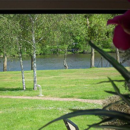 Logis Hotel Val De Vienne Le Vigeant 외부 사진