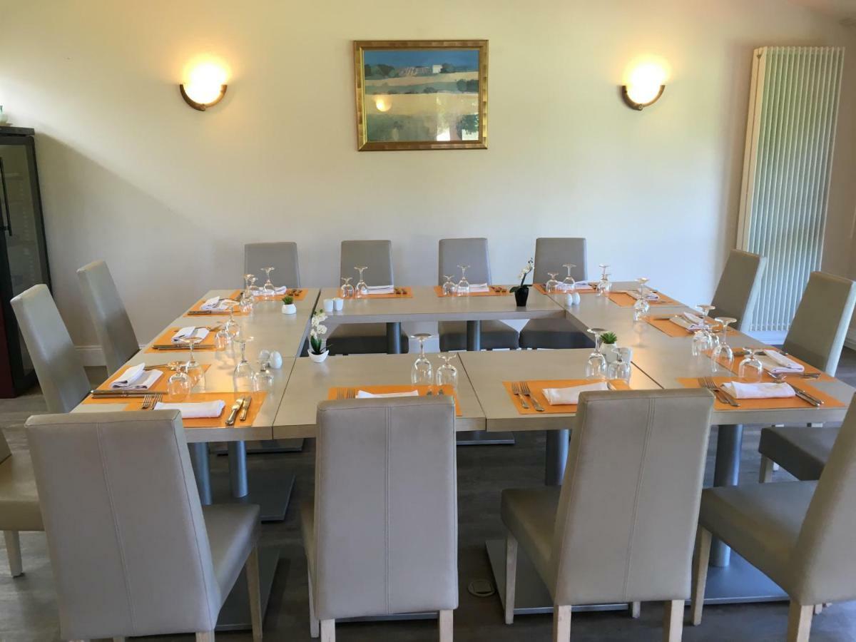 Logis Hotel Val De Vienne Le Vigeant 외부 사진