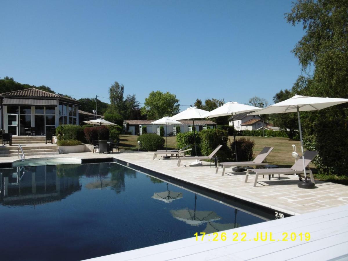 Logis Hotel Val De Vienne Le Vigeant 외부 사진