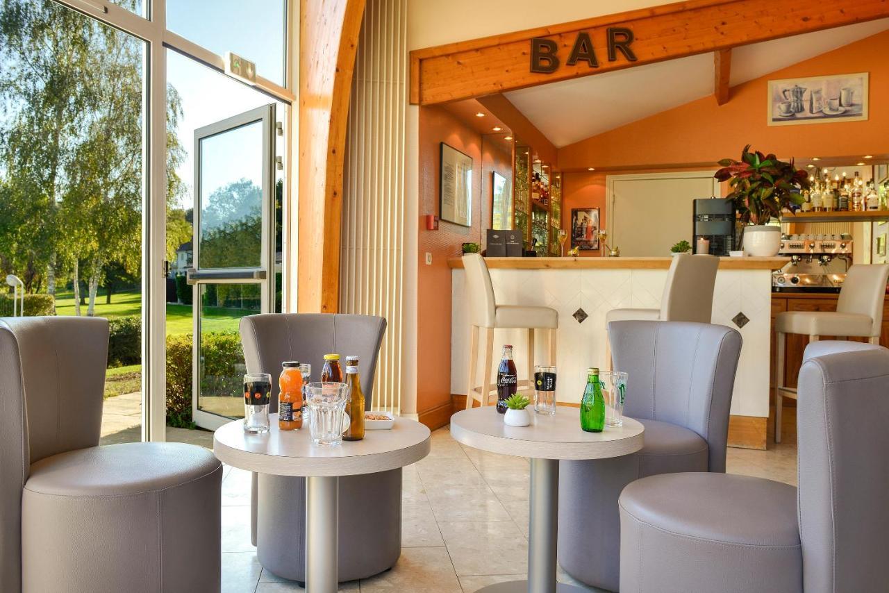 Logis Hotel Val De Vienne Le Vigeant 외부 사진
