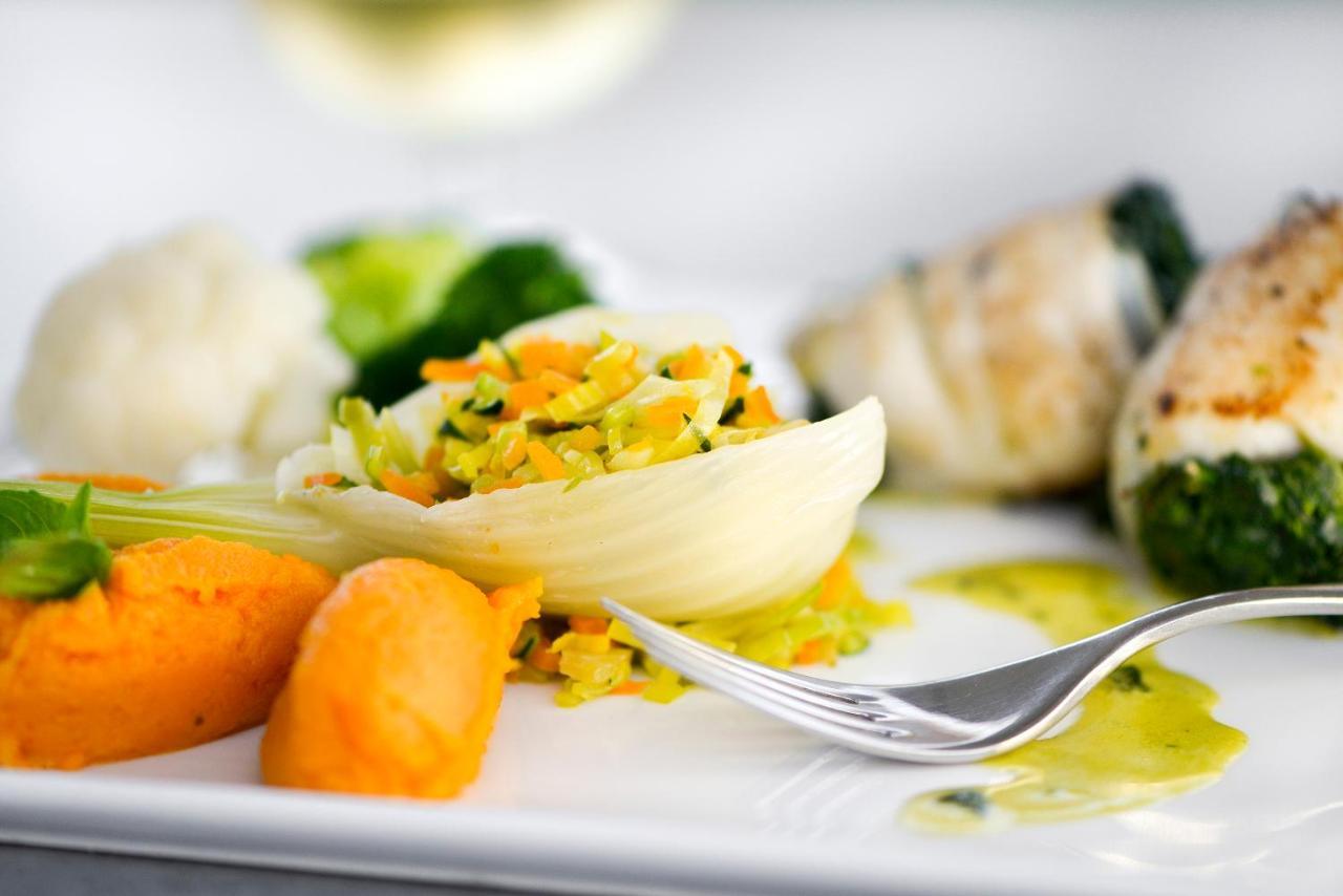 Logis Hotel Val De Vienne Le Vigeant 외부 사진